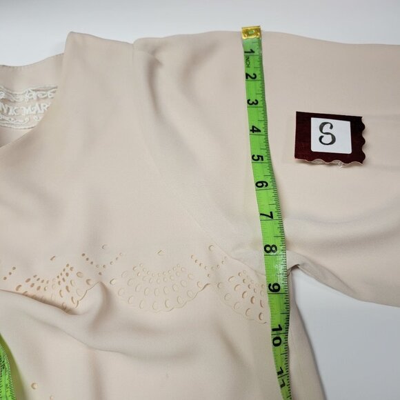 CREAM colored  Laser Cut Tiered Blouse Top Size S- NEW - Picture 7 of 11